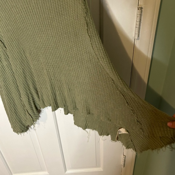 We the Free Swing It Cowl Tank - Size Medium - Olive Green - Picture 7 of 9